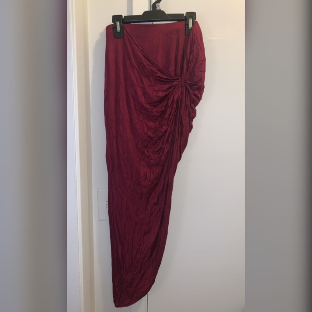 Burgundy slit skirt